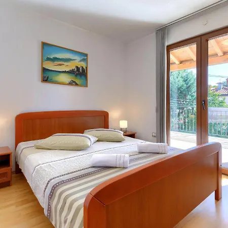 Holiday home Holiday Home Villa Anamaria By Interhome *