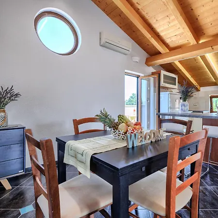 Dom wakacyjny Vittoria By Interhome *